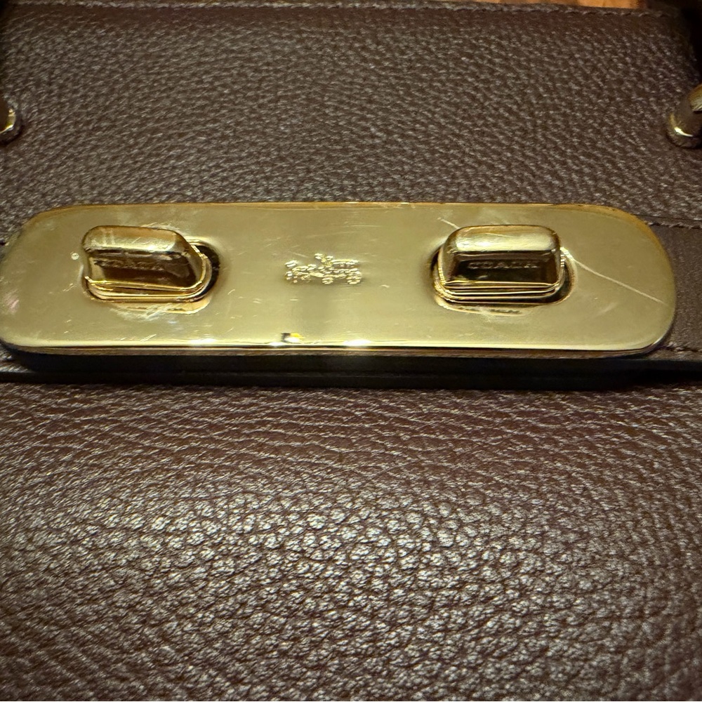 Coach Swagger Carry All Bag in Oxblood Leather - Picture 11 of 15